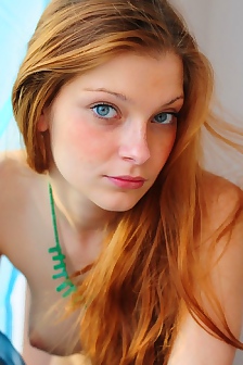 Redhead Teen Hottie Indi