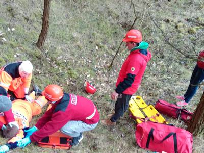 16.03.19 - cwiczenia z poszukiwań i ewakuacji w lesie 25