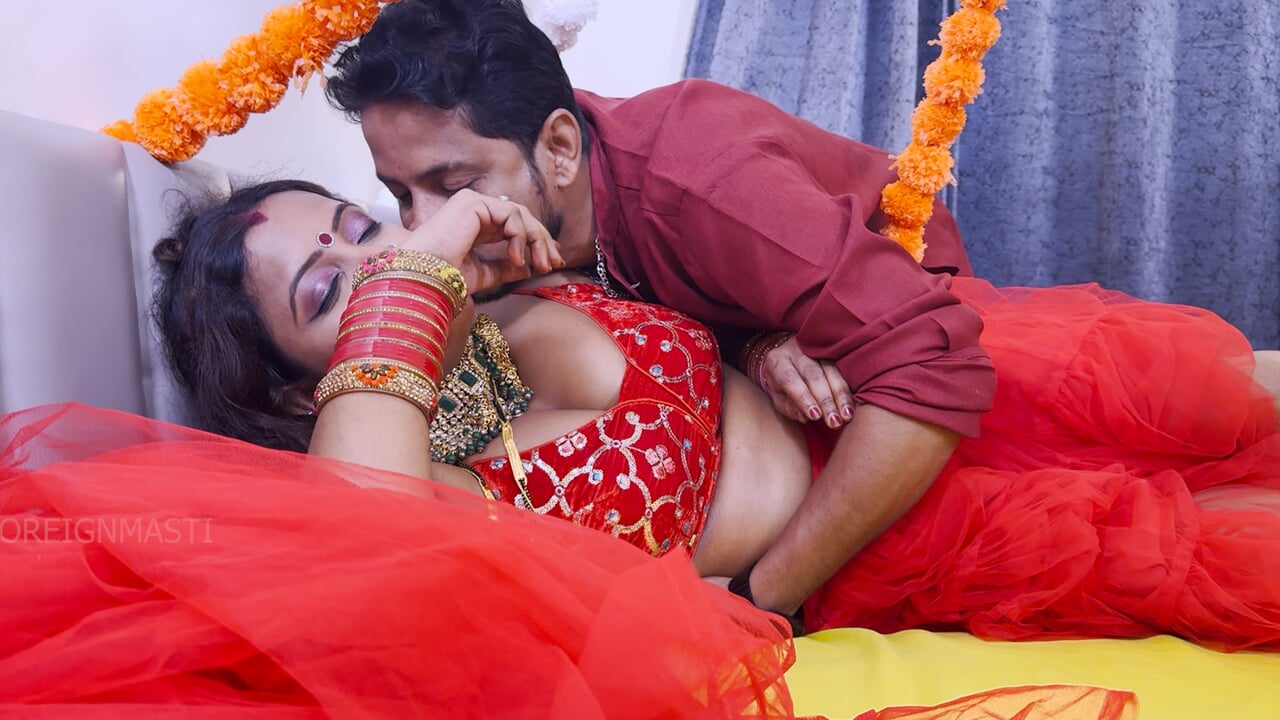 Hot indian desi Newly Married Bhabhi first suhagrat night in clear hindi audio