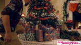 My My Family Pies - geile Schwestern bekommen den Schwanz ihres Bruders zu Weihnachten s1 snapshot 3