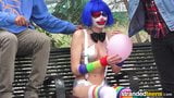 StrandedTeens - грязный клоун попадает в забавный бизнес snapshot 6