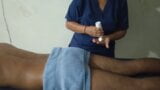 Eine gute Massage von einer heißen reifen Frau. Teil 1 snapshot 4