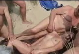 Nude Beach - heiße kleine blonde Titten nehmen es mit allen Sperma auf snapshot 12