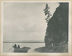 Two men in small boat on Yukon River, ca. 1899 - DPLA - 1d98e46bf285866e1fb16c3c2246f634.jpg