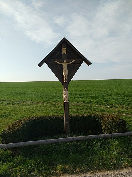 File:Wegkreuz bei Jaibling.jpg