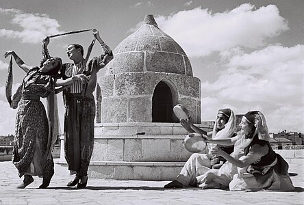 1948 A Bukharan dance performed by members of the Rina Nikova ballet in the citadel of Jerusalem - Restoration