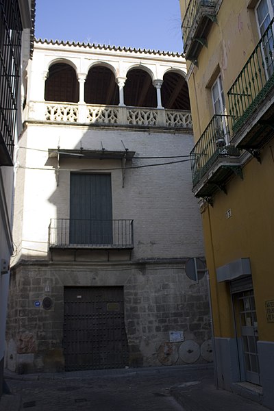 File:Juderia de Sevilla-Casa de los Pinelos 2-20110915.jpg