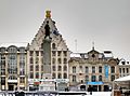 Français : La Grand Place et la colonne de la déesse English: The main square and the colomn of the goddess