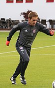 Philipp Lahm Training 2016-11 FC Bayern Muenchen-7.jpg