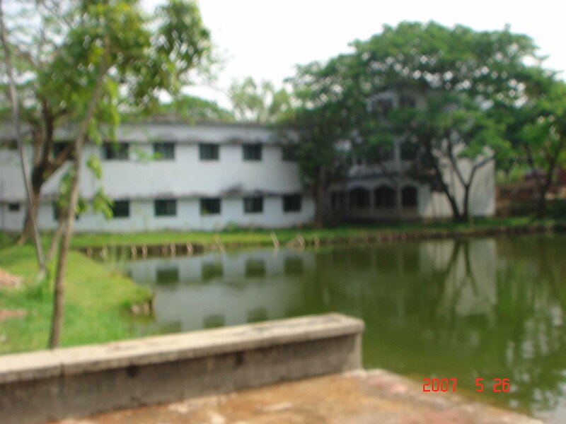 File:Mymensingh Zilla School Pond.jpg