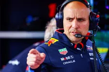 Thumbnail for article: Verstappen tot de orde geroepen door Lambiase: 'Maat, alsjeblieft.....'