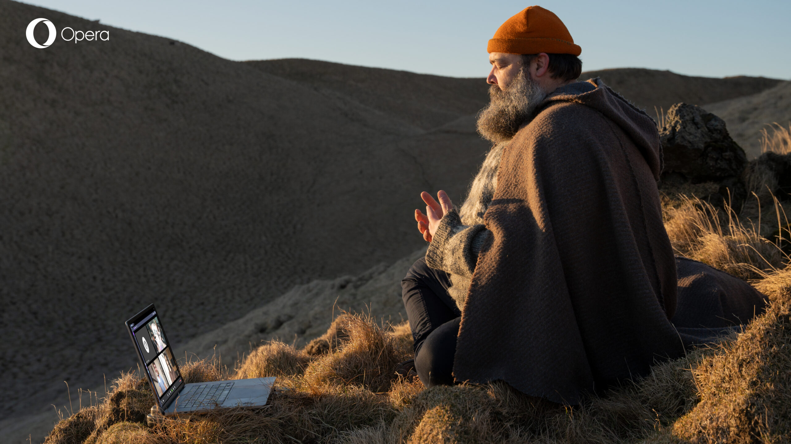 Opera's Tabfulness Guru meditates from Bjarnarey.