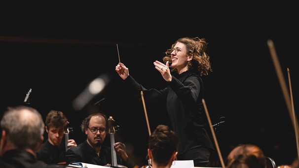 Katharina Morin im finale von La Maestra 2024. | Bild: Pauline Ballet