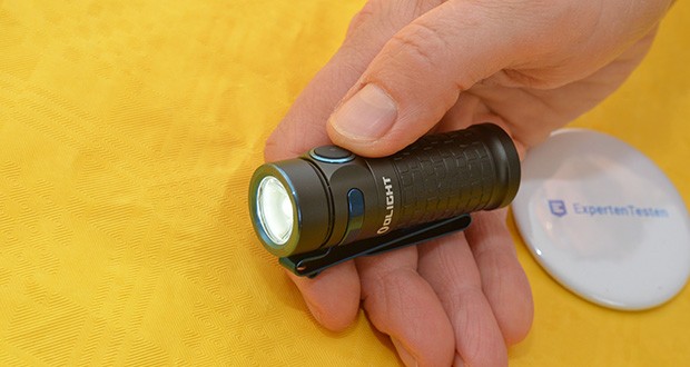 Olight Baton 3 Taschenlampe im Test - eignet sich für Outdoor, den Alltag und viele weitere Einsatzzwecken