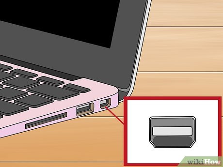 Step 1 Determina il tipo di porta video in uscita del tuo MacBook.