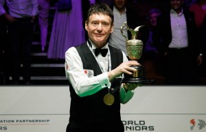 Igor Figueiredo lifts World Seniors Snooker Championship