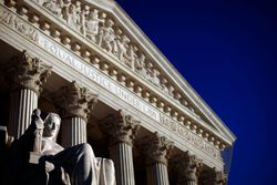 Exterior Image of the U.S. Supreme Court 