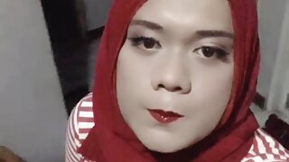 CROSSDRESSER HIJAB OUTSIDE HOME MASTURBATION