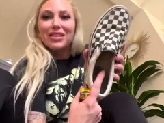 My Dirty Shoes And Socks Are Worth More – SORCERESS BEBE