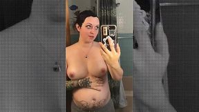 Milf Liz Vicious flaunts big tits in shocking reveal