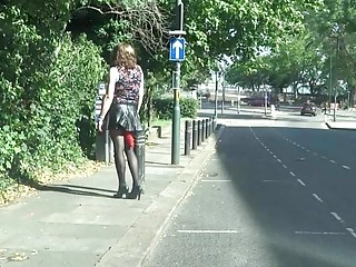 Sexy Crossdresser - Cock flash on a busy road