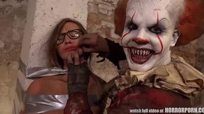 Pennywise caught My GF and fucked her in Rough Way