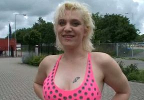 Marvelous and filthy blondie blows dick of a stranger