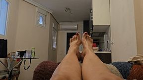Milah Arches enjoying a Footjob with her slave in her Airbnb apartment in Madrid