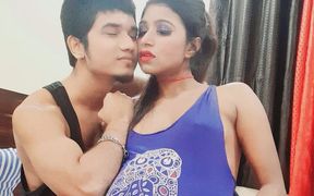 Desi 9 months pregnant Bhabhi wants a yoga trainer big cock and cumshots on her belly