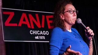 Alia Janine at Zaine’s Comedy Club into Chicago