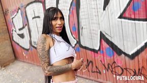 putalocura - la sexy tatuada alejandra rico es pillada por la calle y traga semen de torbe