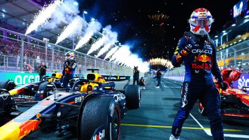 Verstappen dendert door naar nieuw F1-record