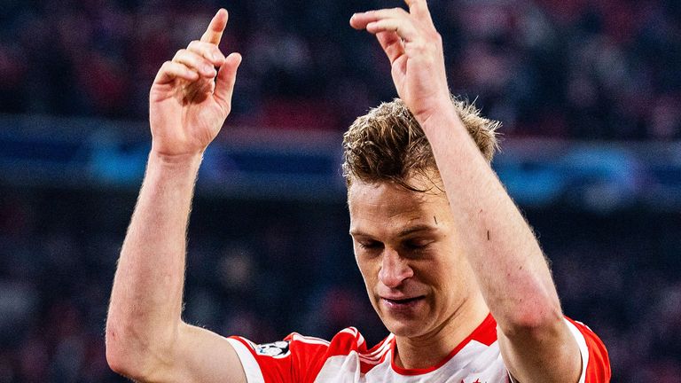 Joshua Kimmich köpft den FC Bayern ins Halbfinale.