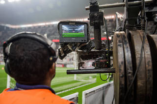 Câmera de transmissão durante Corinthians X Independiente Santa Fe