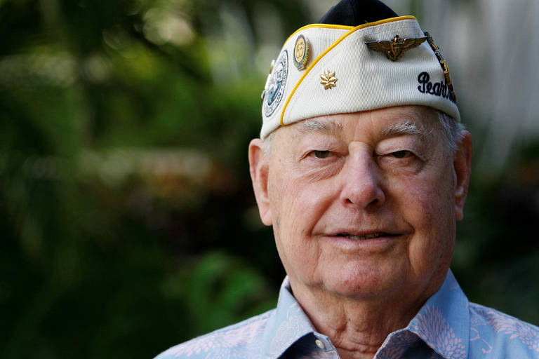 Último sobrevivente do ataque a Pearl Harbor morre aos 102 anos nos EUA