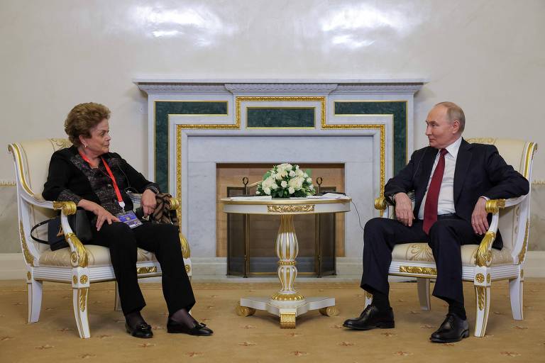 Fórum de São Petesburgo: Rússia flerta com a China e Putin elogia Dilma à frente do Banco dos Brics