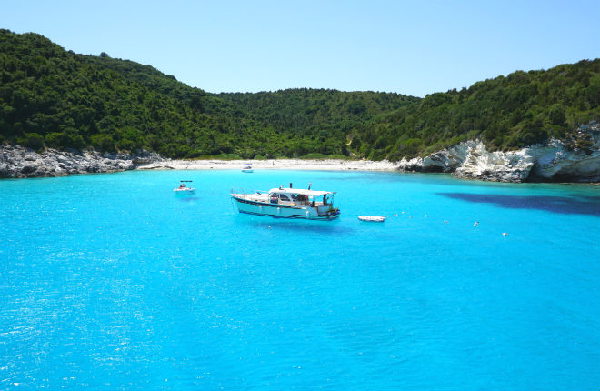 3 Griekse eilandjes met de mooiste stranden