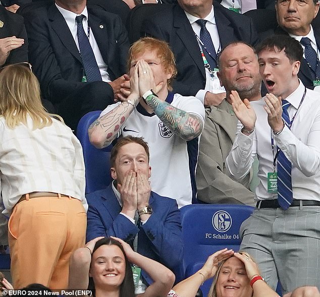 Pop star Ed Sheeran was among those going through agonies in the Arena AufSchalke