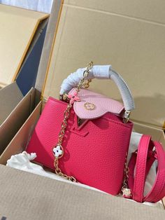 Prada Cahier Bag, Bridal Necklace Designs, Women's Bags By Usage, Louis Vuitton Jewelry, Favorite Purse, Purse Brands