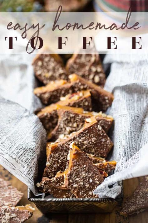 Easy Toffee Recipe, Toffee Bark Recipes, Butter Toffee Recipe, Homemade Toffee Recipe, Toffee Recipe Easy, Almond Bark Recipes, English Toffee Recipe, How To Make Toffee, Easy Toffee