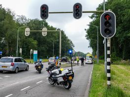 Fietser gewond na botsing met auto in Emmen