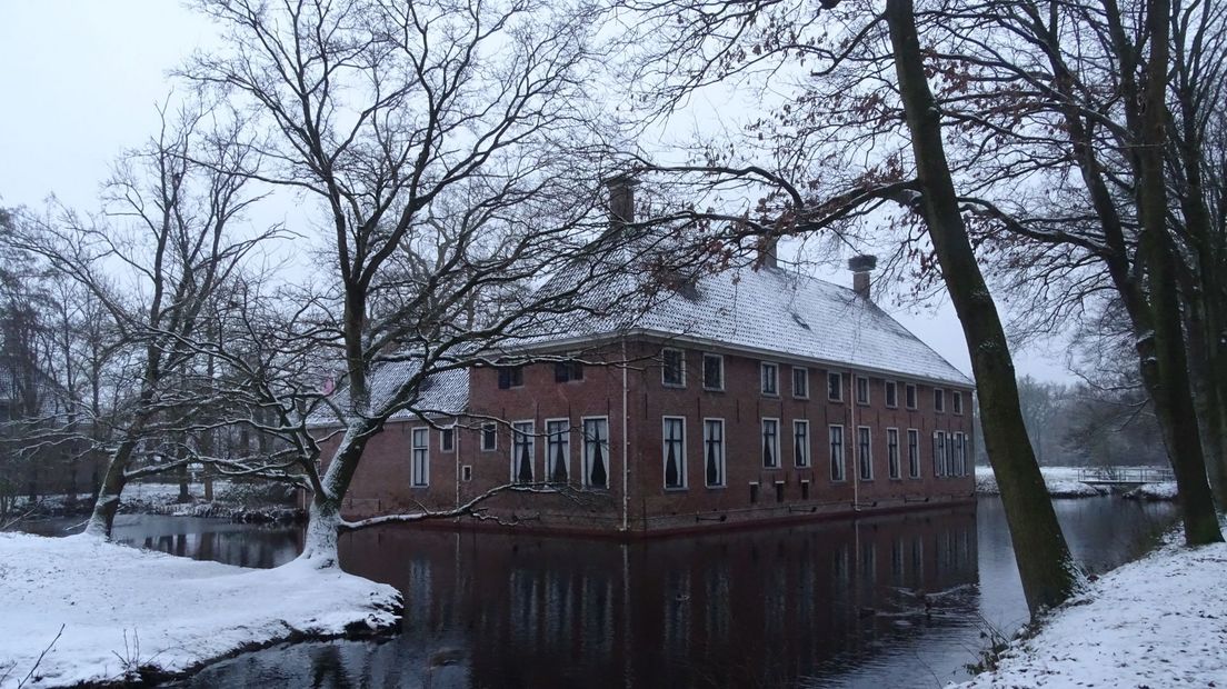 Landgoed - Museum Havezate Mensinge in Roden in de sneeuw