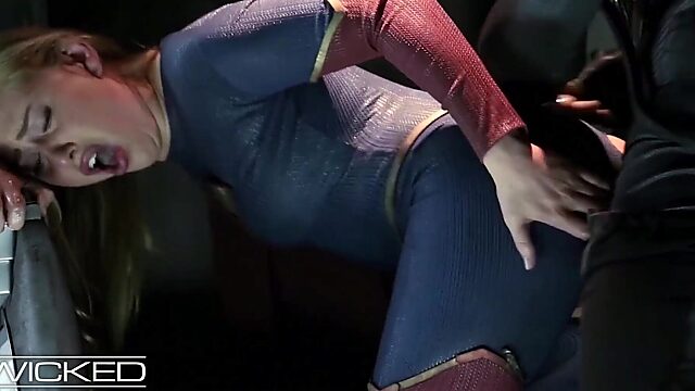 Supergirl Takes Braniac's Big Cock in Anal Cowgirl Deepthroat Action