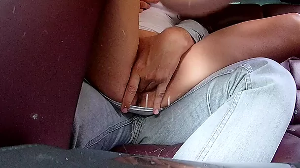 Handjob on The Backseat of My BF Car