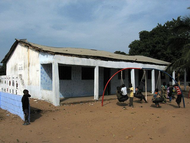 kleuterschool Batokunku Gambia