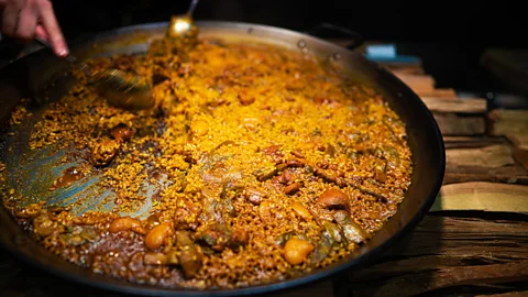 Paella valenciana (Credit: Getty Images)