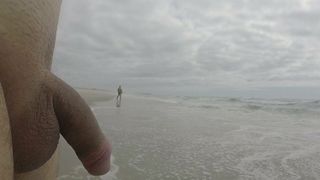 Auf der Suche nach dicken Männern am Strand