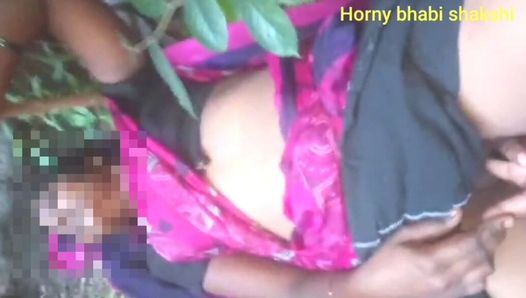 Desi tamilisches Teenie-Mädchen fickt und fingert vom Onkel