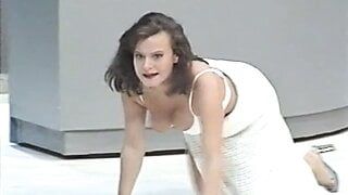 Österreichische Schauspielerin nackt im Theater