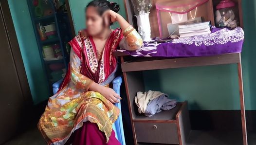 Echtes Ehepaar – hausgemachtes indisches Sexvideo – Desi-Frau wird verführt – expliziter Sex
